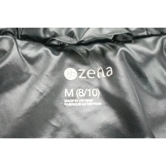 Youth Black zella vest with hood size M (8/10) - Picture 9 of 10